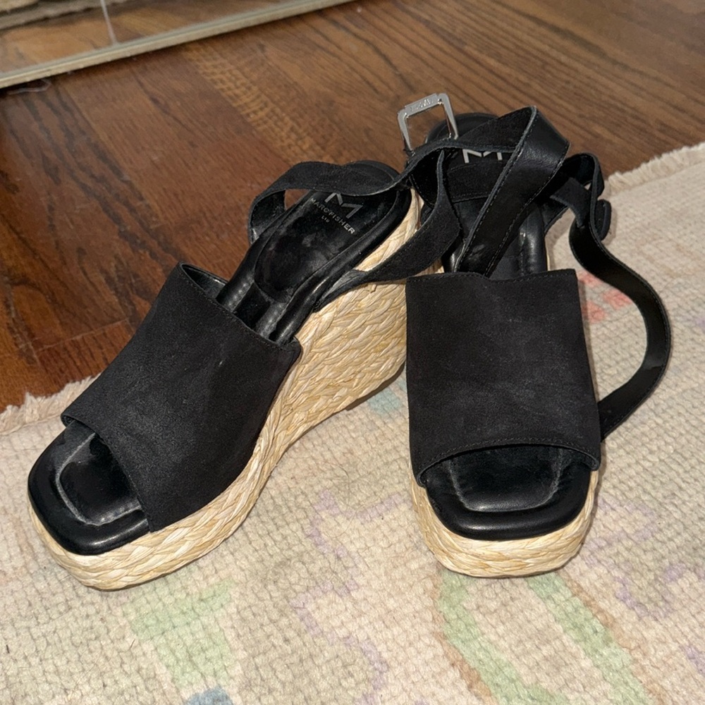Marc Fisher Wedges